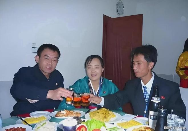 鲜人一天三顿都吃啥：玉米饭、泡菜、大酱汤PG电子麻将胡了2试玩作为我们邻居普通朝(图4)