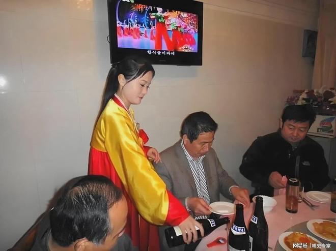 鲜人一天三顿都吃啥：玉米饭、泡菜、大酱汤PG电子麻将胡了2试玩作为我们邻居普通朝(图3)
