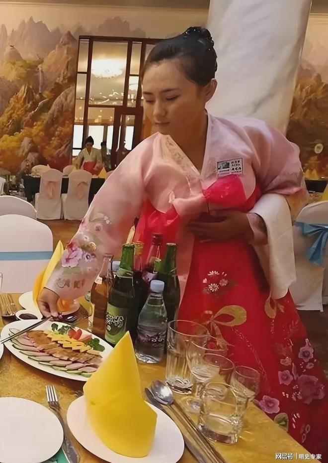 鲜人一天三顿都吃啥：玉米饭、泡菜、大酱汤PG电子麻将胡了2试玩作为我们邻居普通朝(图6)